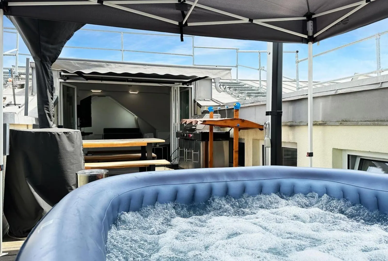 6 Zimmer Maisonette-Penthouse Pool Dachterrasse Luxus Munich 0*,  Germany